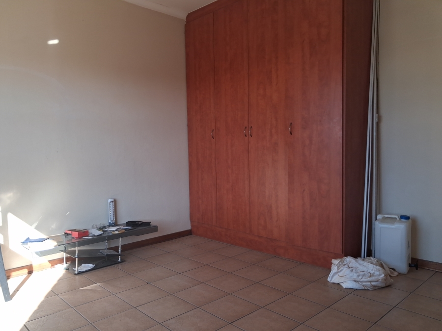 2 Bedroom Property for Sale in Potchefstroom North West